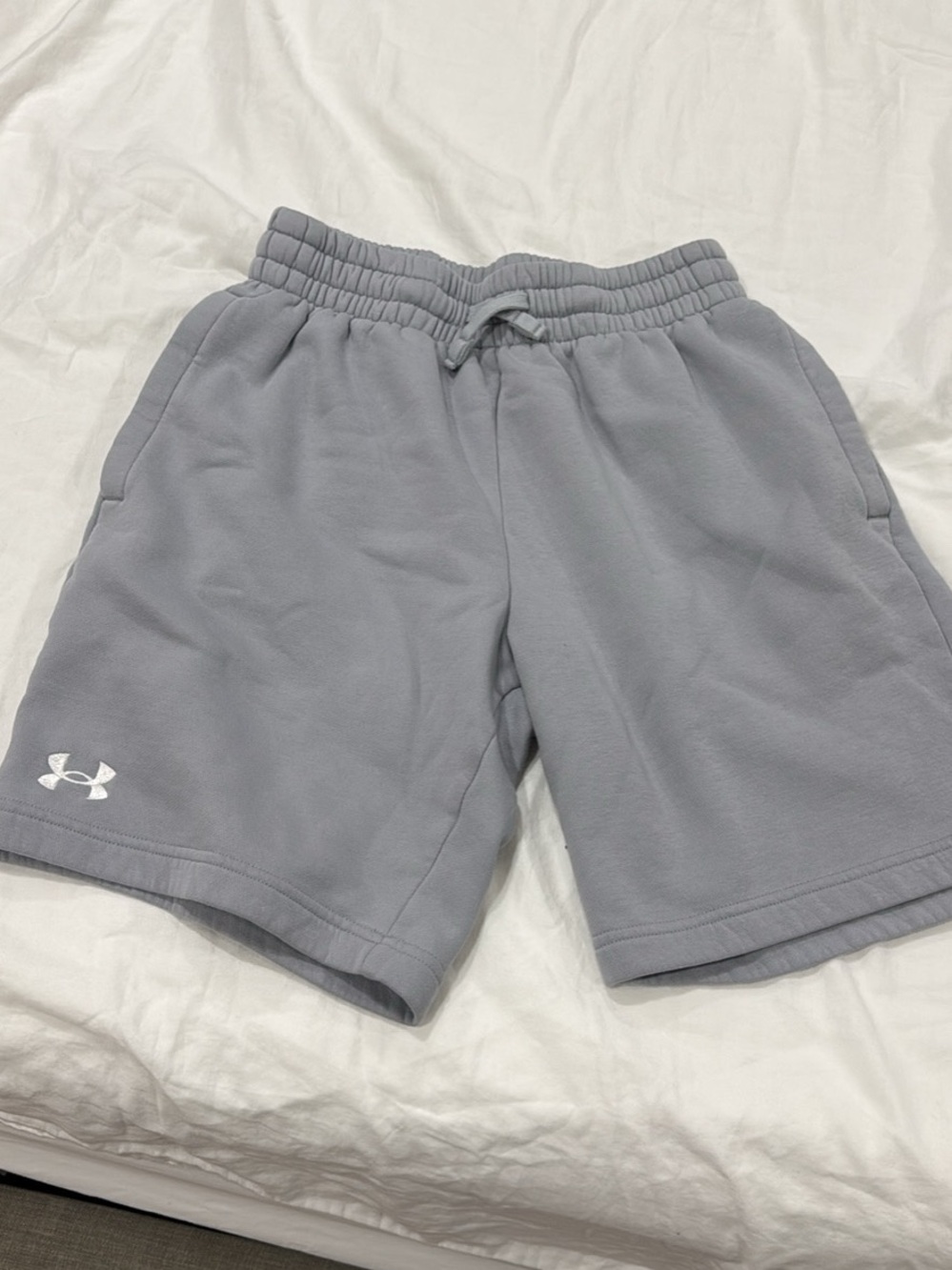 Under Armour Men’s Light Gray Athletic Shorts